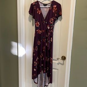Gorgeous dress 🤩 Plum color with soft orange, burnt orange.